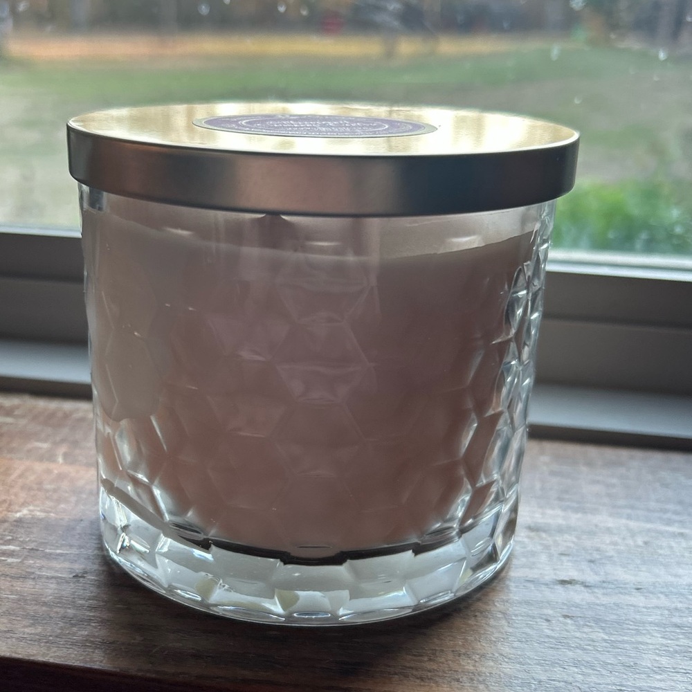 Circle E Candle